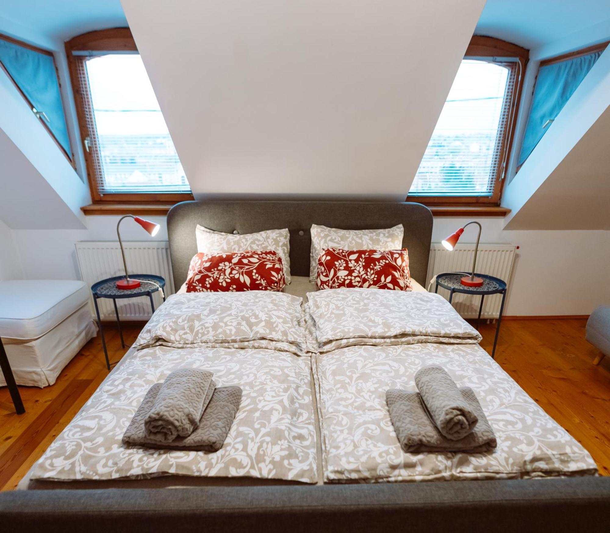 Kiralyszeke Apartman เอ็กเกอร์ ภายนอก รูปภาพ