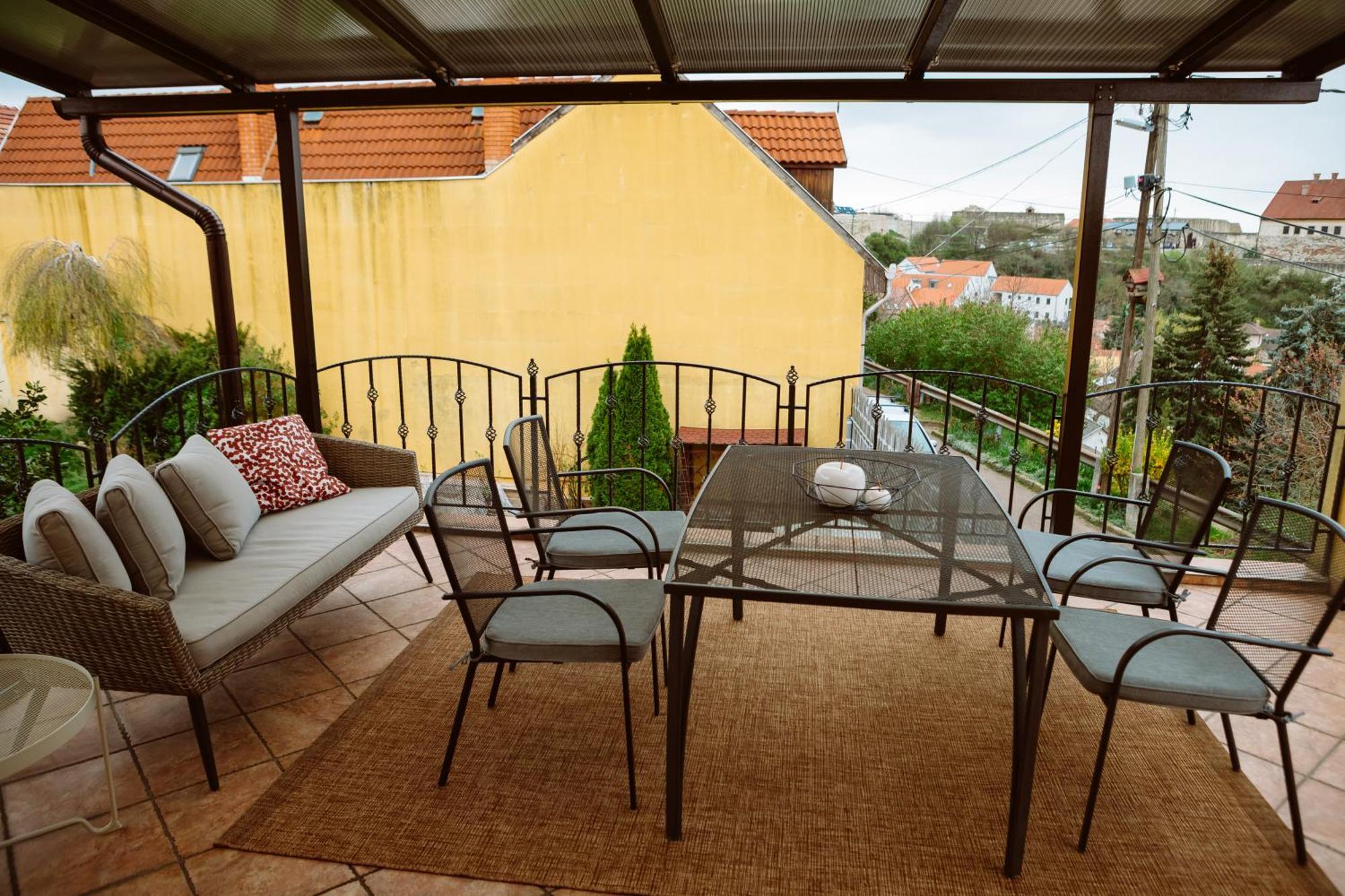 Kiralyszeke Apartman เอ็กเกอร์ ภายนอก รูปภาพ