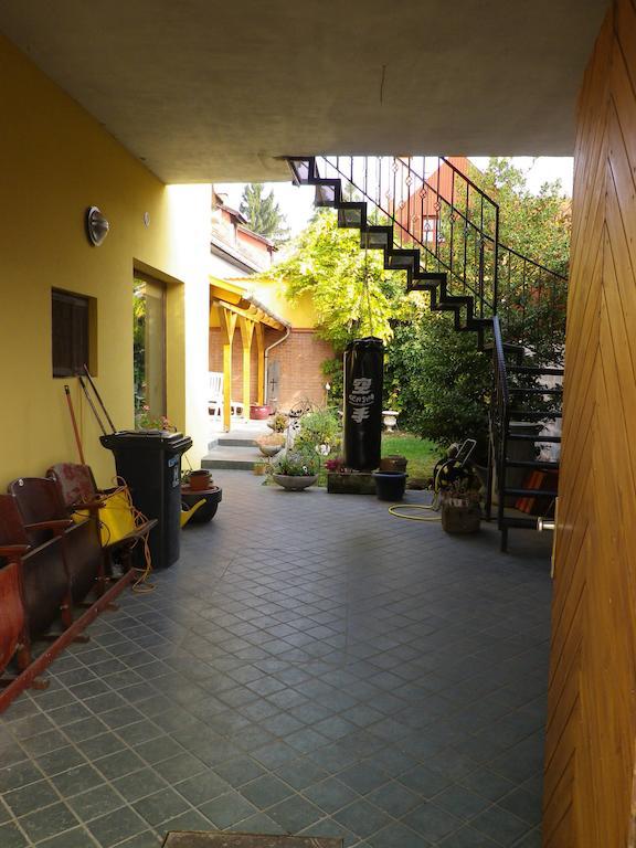 Kiralyszeke Apartman เอ็กเกอร์ ภายนอก รูปภาพ